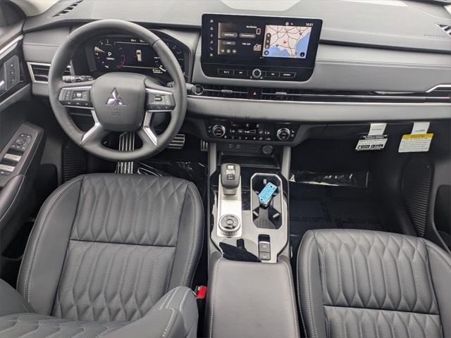 new 2025 Mitsubishi Outlander car