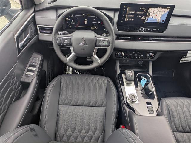 new 2025 Mitsubishi Outlander car