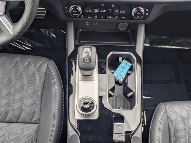 new 2025 Mitsubishi Outlander car