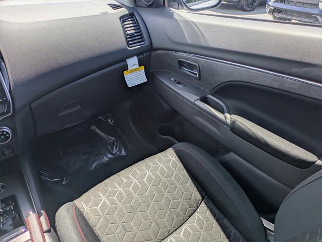 new 2025 Mitsubishi Outlander Sport car