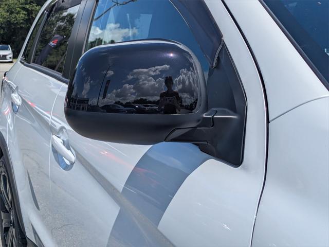 new 2025 Mitsubishi Outlander Sport car