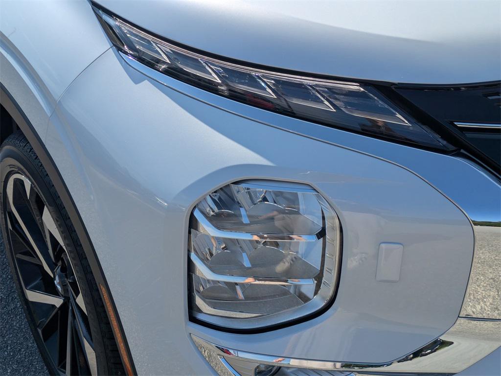 new 2025 Mitsubishi Outlander PHEV car, priced at $43,715