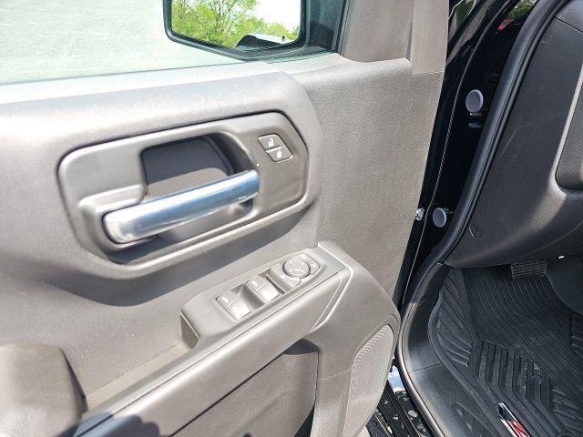 new 2025 Chevrolet Silverado 1500 car, priced at $51,065
