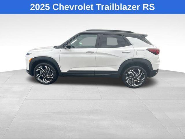 new 2025 Chevrolet TrailBlazer car, priced at $35,745