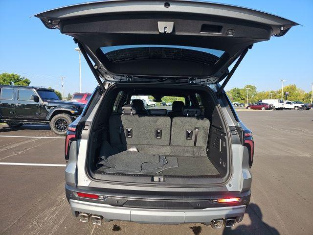 new 2026 Chevrolet Traverse car