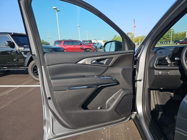 new 2026 Chevrolet Traverse car