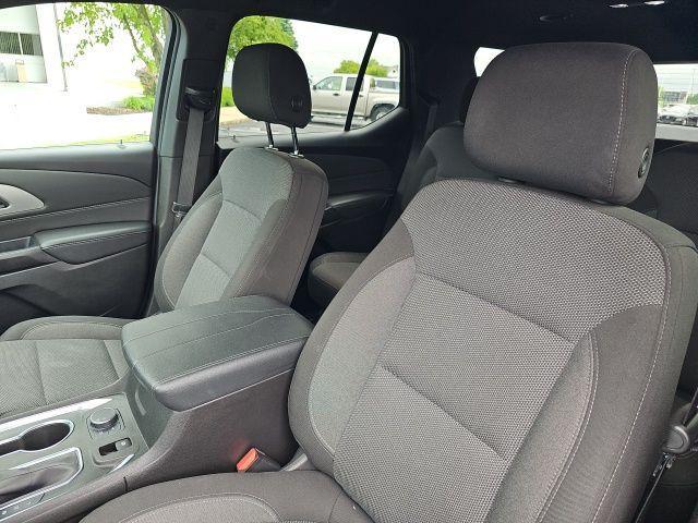 used 2022 Chevrolet Traverse car, priced at $27,786