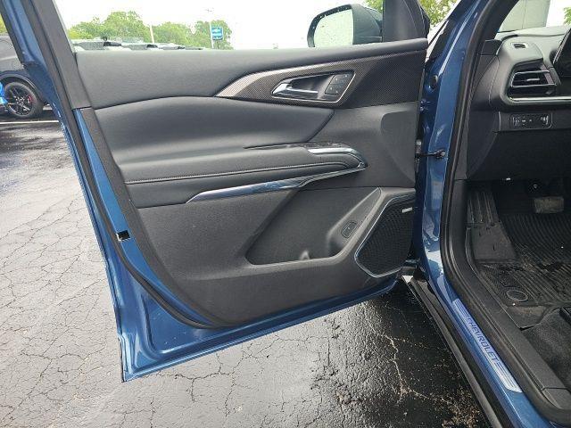 used 2025 Chevrolet Traverse car