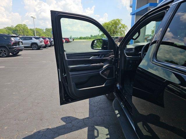 used 2022 Jeep Wagoneer car, priced at $44,780