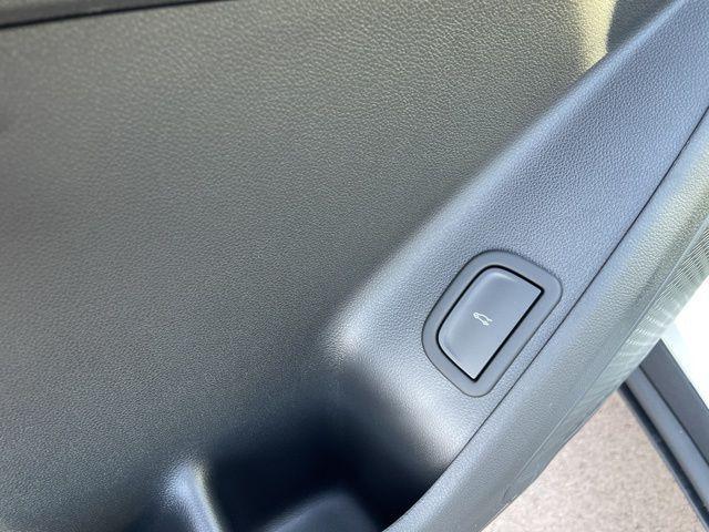 new 2026 Chevrolet Traverse car, priced at $44,154