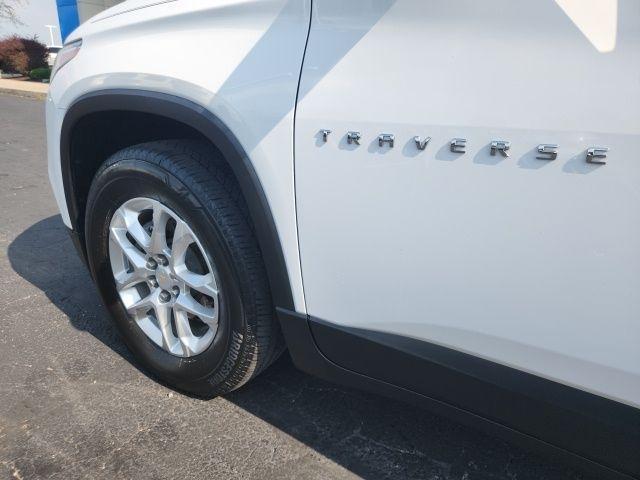 used 2021 Chevrolet Traverse car, priced at $24,361