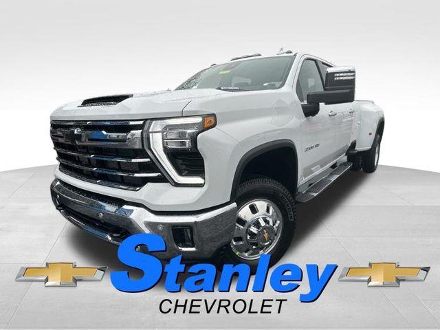 new 2025 Chevrolet Silverado 3500 car, priced at $86,750