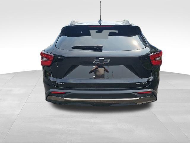 new 2025 Chevrolet Trax car, priced at $28,128