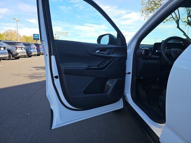 new 2026 Chevrolet Equinox car, priced at $38,299