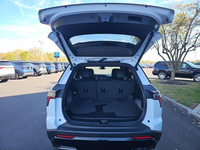 new 2026 Chevrolet Equinox car, priced at $38,299