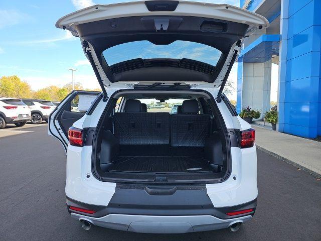 new 2025 Chevrolet Blazer car, priced at $40,981