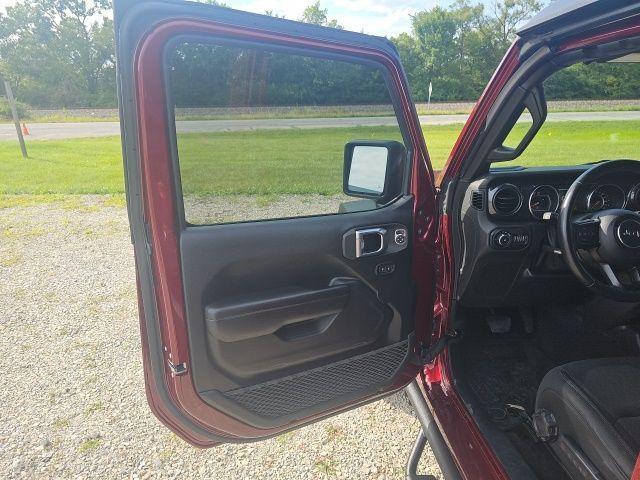 used 2021 Jeep Wrangler Unlimited car, priced at $28,697