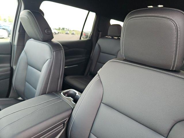 new 2026 Chevrolet Traverse car