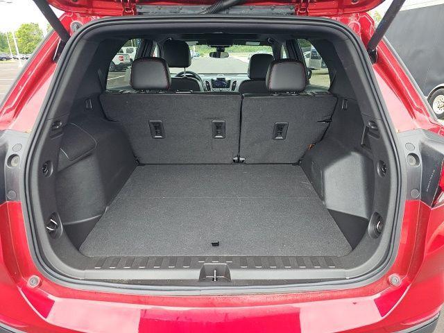 used 2024 Chevrolet Equinox car, priced at $29,812