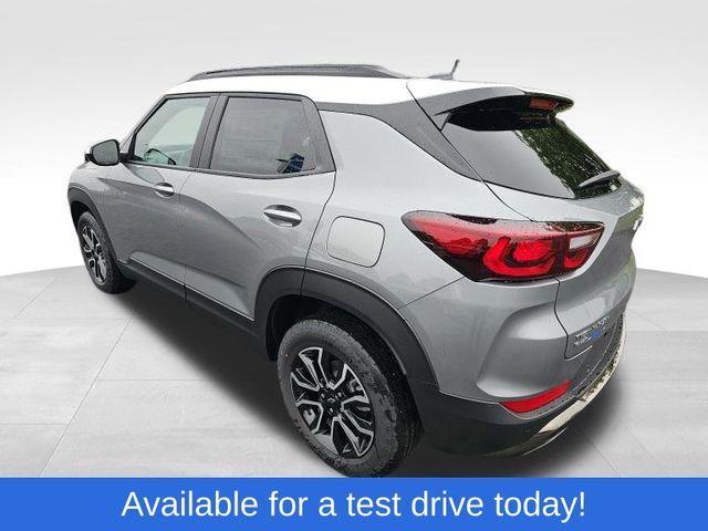 new 2025 Chevrolet TrailBlazer car, priced at $32,864