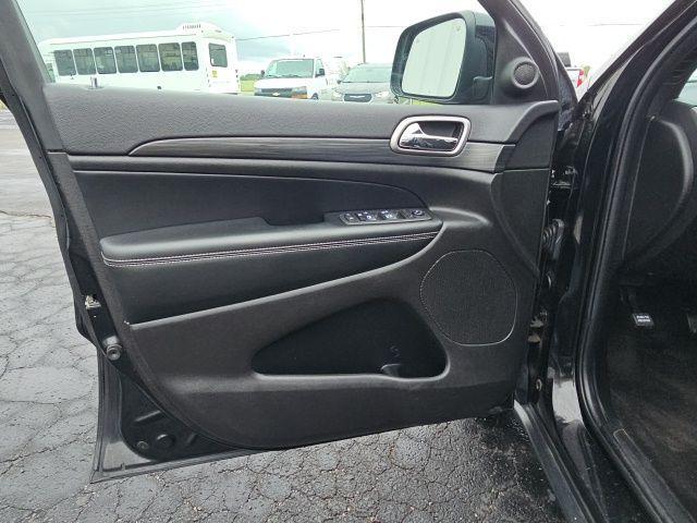 used 2021 Jeep Grand Cherokee car, priced at $26,185