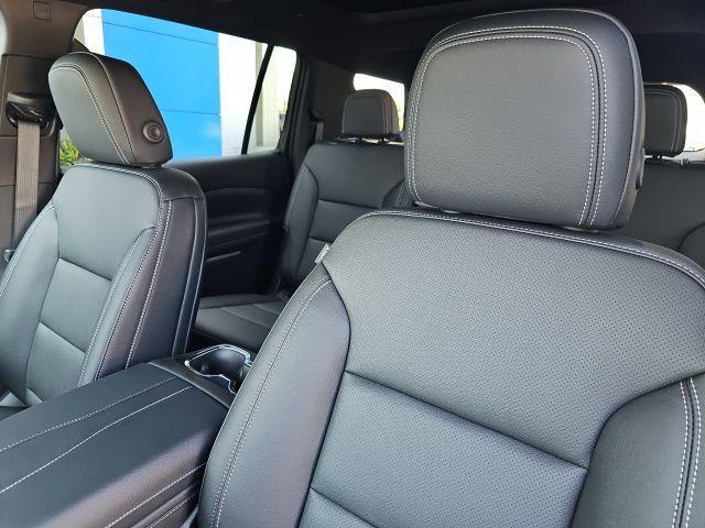 new 2026 Chevrolet Traverse car, priced at $47,424