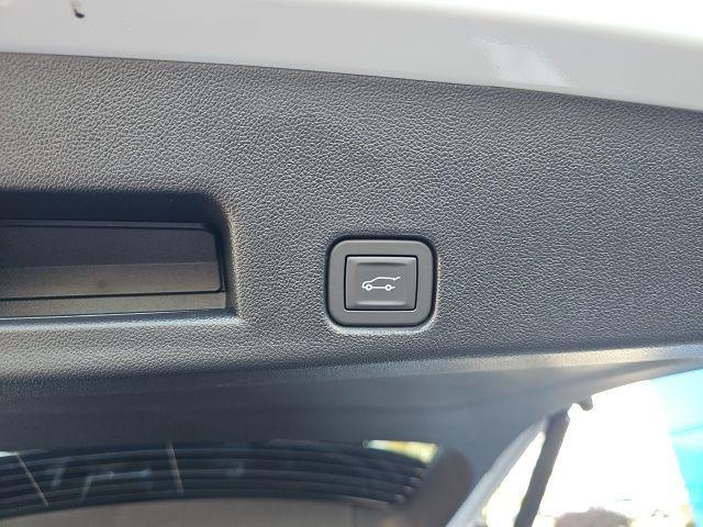 new 2026 Chevrolet Traverse car
