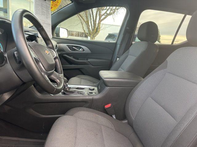 used 2023 Chevrolet Traverse car