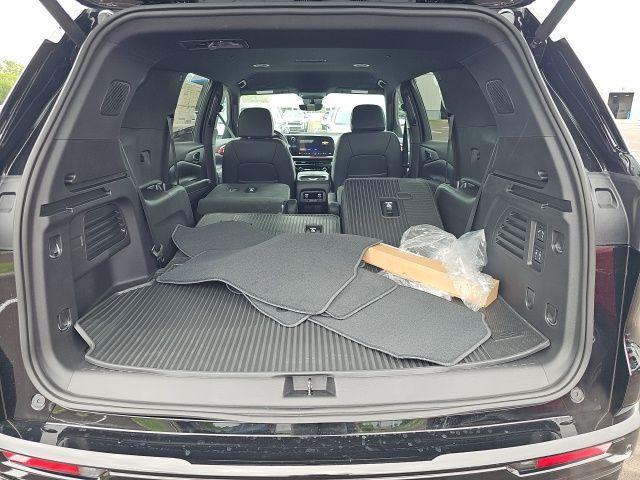 new 2026 Chevrolet Traverse car