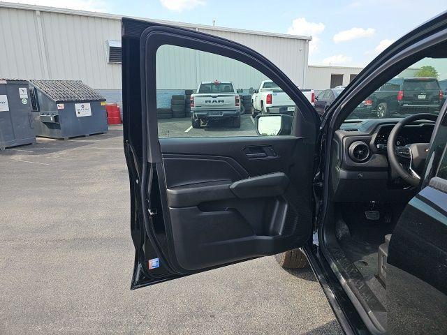 new 2025 Chevrolet Colorado car, priced at $35,080