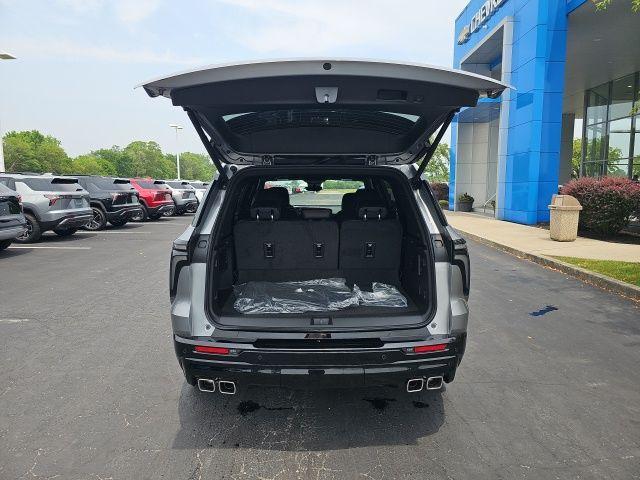 new 2025 Chevrolet Traverse car, priced at $56,562