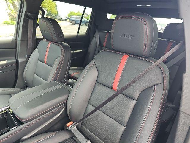 new 2025 Chevrolet Traverse car, priced at $56,562