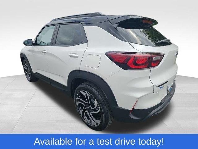 new 2025 Chevrolet TrailBlazer car, priced at $33,177