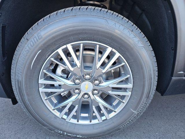 new 2026 Chevrolet Traverse car, priced at $44,154