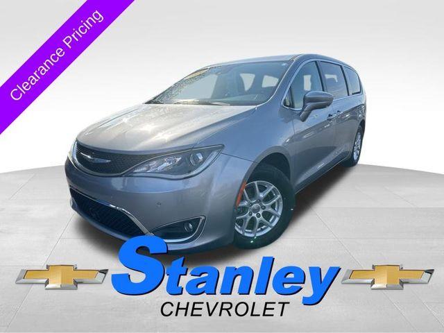 used 2020 Chrysler Pacifica car, priced at $17,259