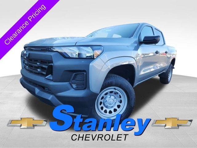 new 2024 Chevrolet Colorado car, priced at $35,105