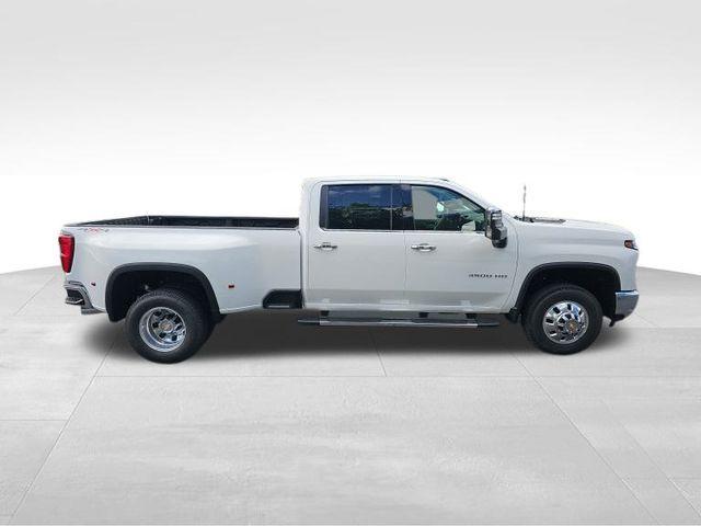 new 2025 Chevrolet Silverado 3500 car, priced at $81,587