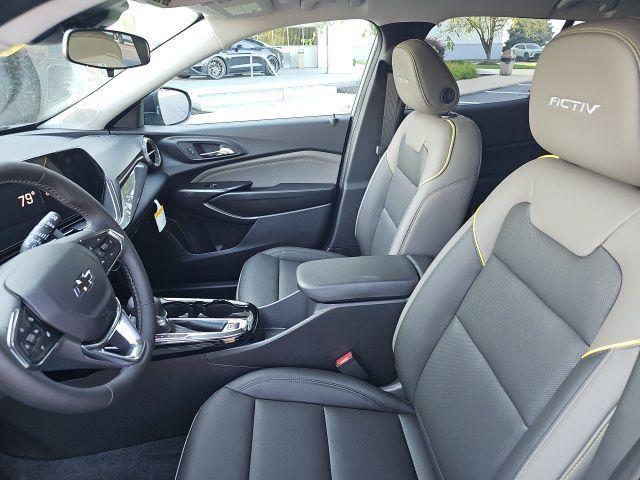 new 2025 Chevrolet Trax car, priced at $26,662