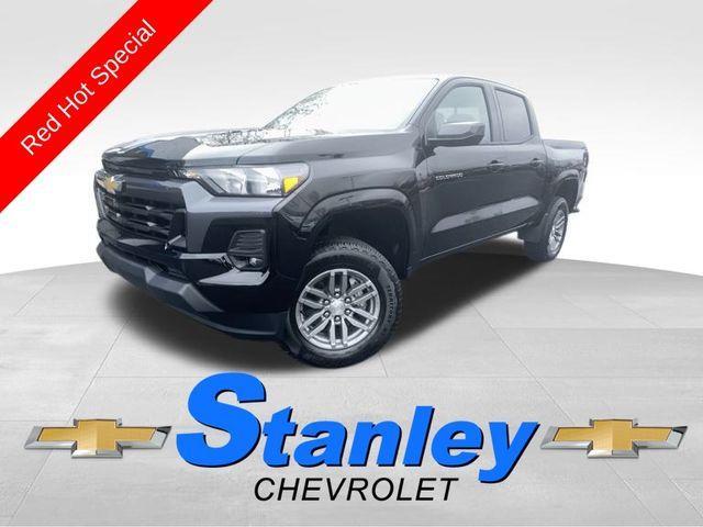 new 2024 Chevrolet Colorado car, priced at $36,600