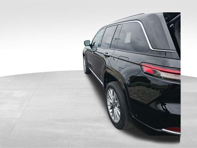 used 2023 Jeep Grand Cherokee car, priced at $36,239