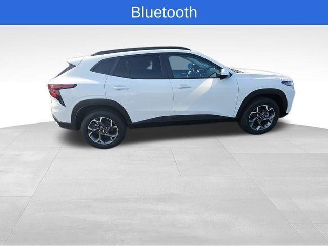 new 2025 Chevrolet Trax car, priced at $24,169