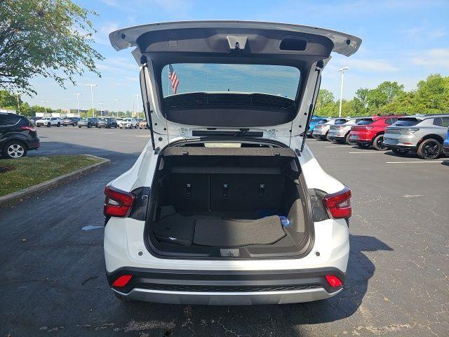 new 2025 Chevrolet Trax car, priced at $24,169
