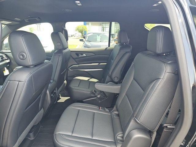 new 2025 Chevrolet Traverse car, priced at $48,380