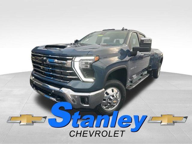 new 2025 Chevrolet Silverado 3500 car, priced at $85,115