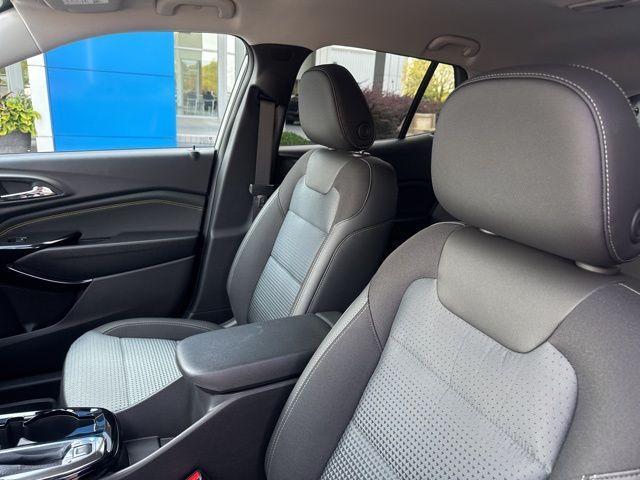 new 2025 Chevrolet Trax car, priced at $24,534