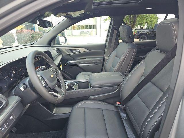 new 2025 Chevrolet Traverse car, priced at $45,646