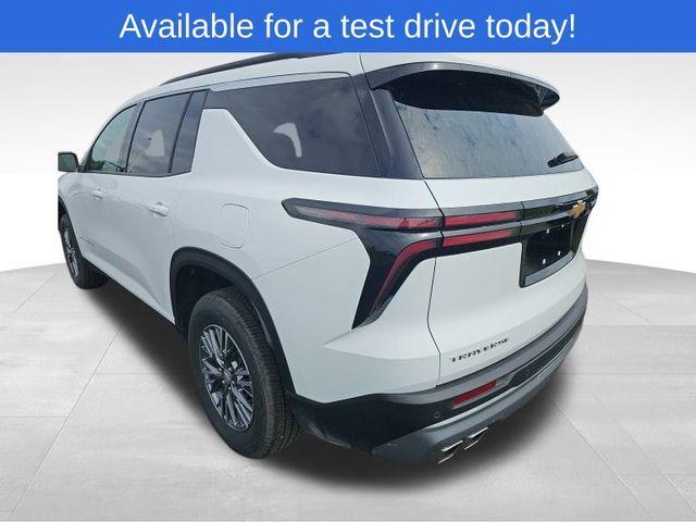 used 2025 Chevrolet Traverse car, priced at $39,857