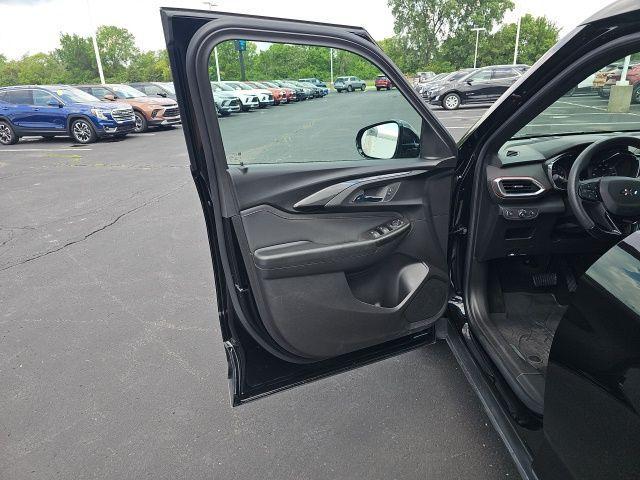 used 2022 Chevrolet TrailBlazer car, priced at $22,933