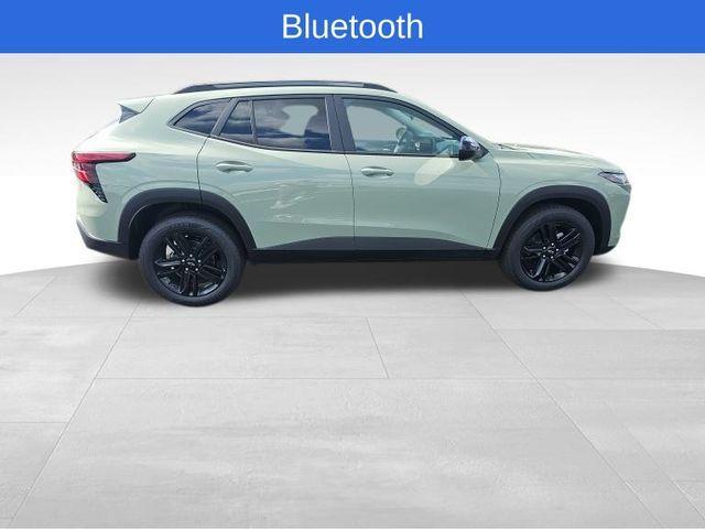 new 2025 Chevrolet Trax car, priced at $26,489