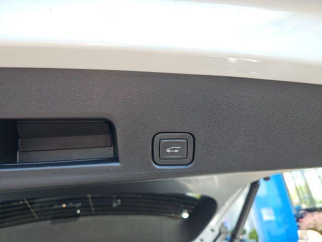 new 2026 Chevrolet Traverse car